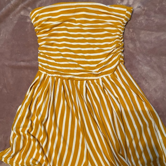 Romper - Picture 2 of 3